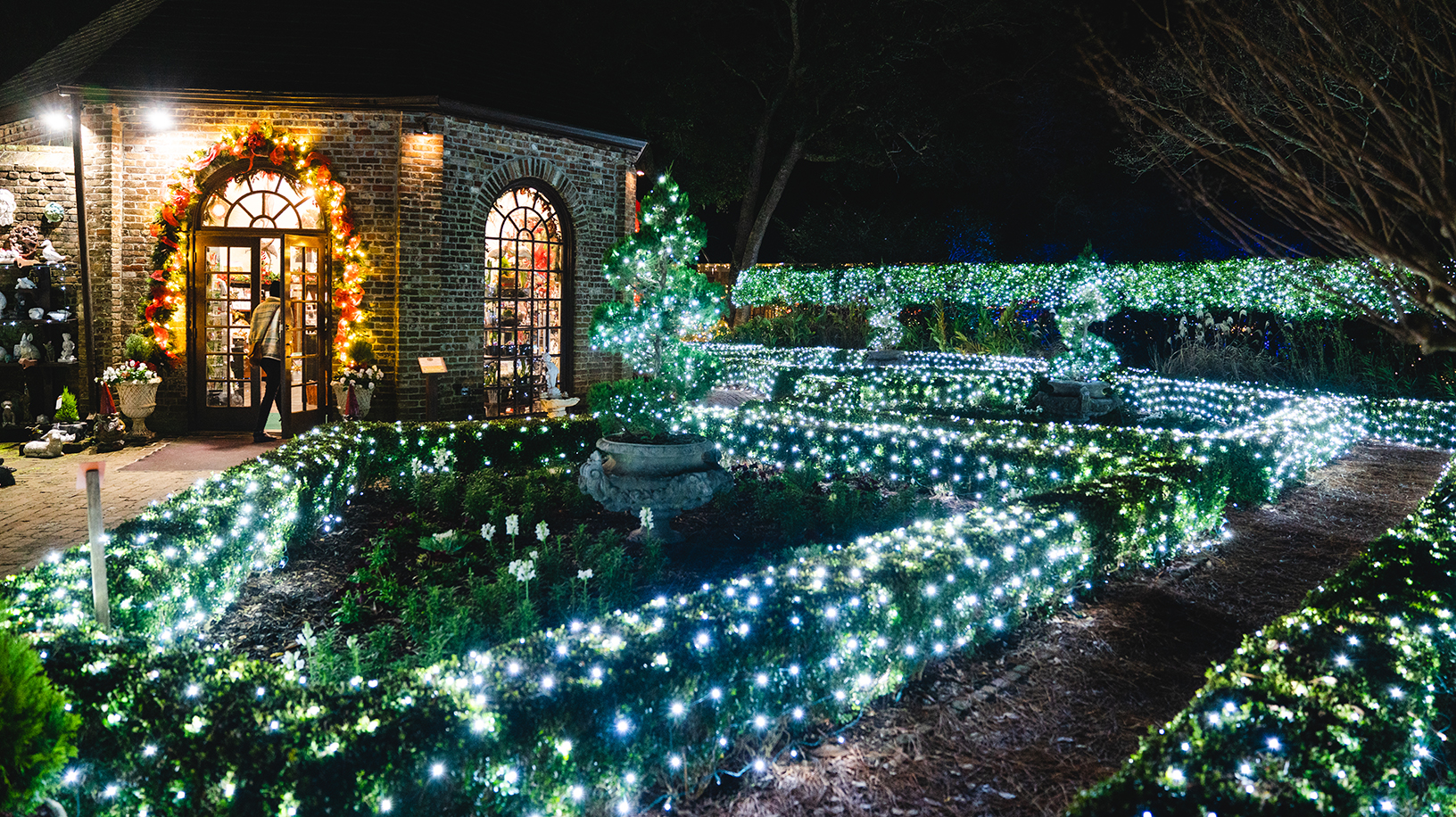 Winterlights at The Elizabethan Gardens