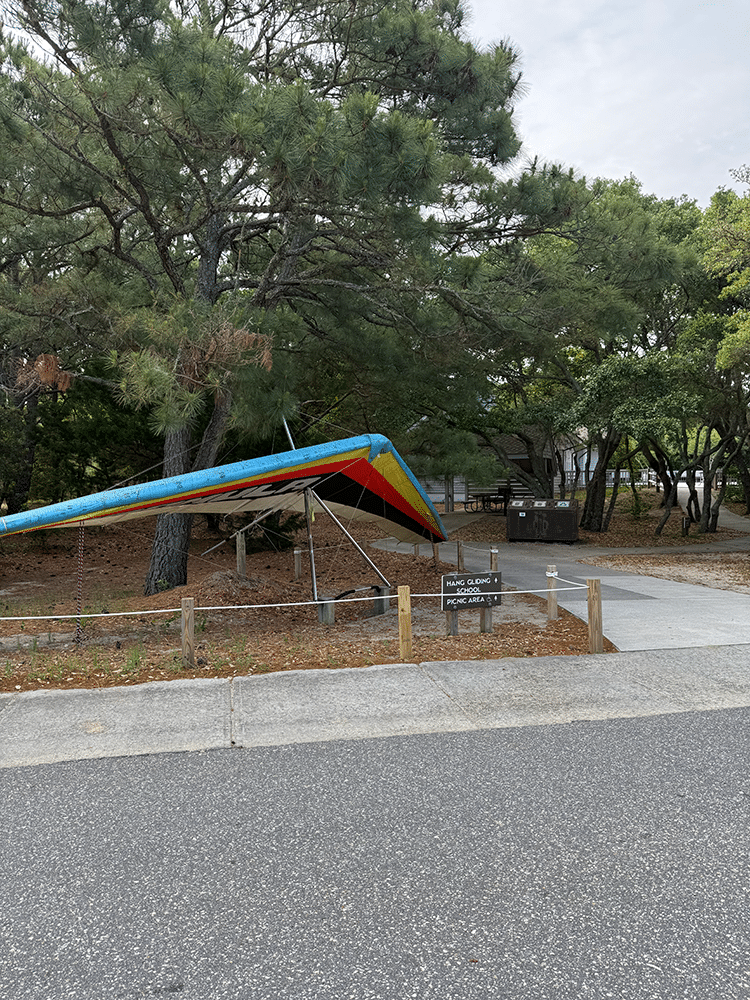 jockeys ridge hang glider