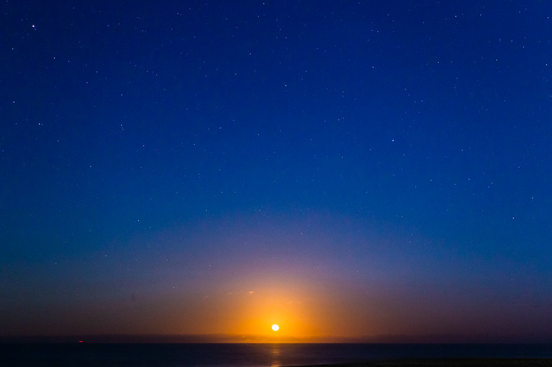 obx stargazing and moonrise
