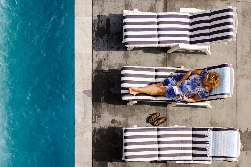 Julie_poolside