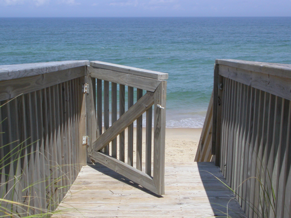 Staying Safe While on Vacation