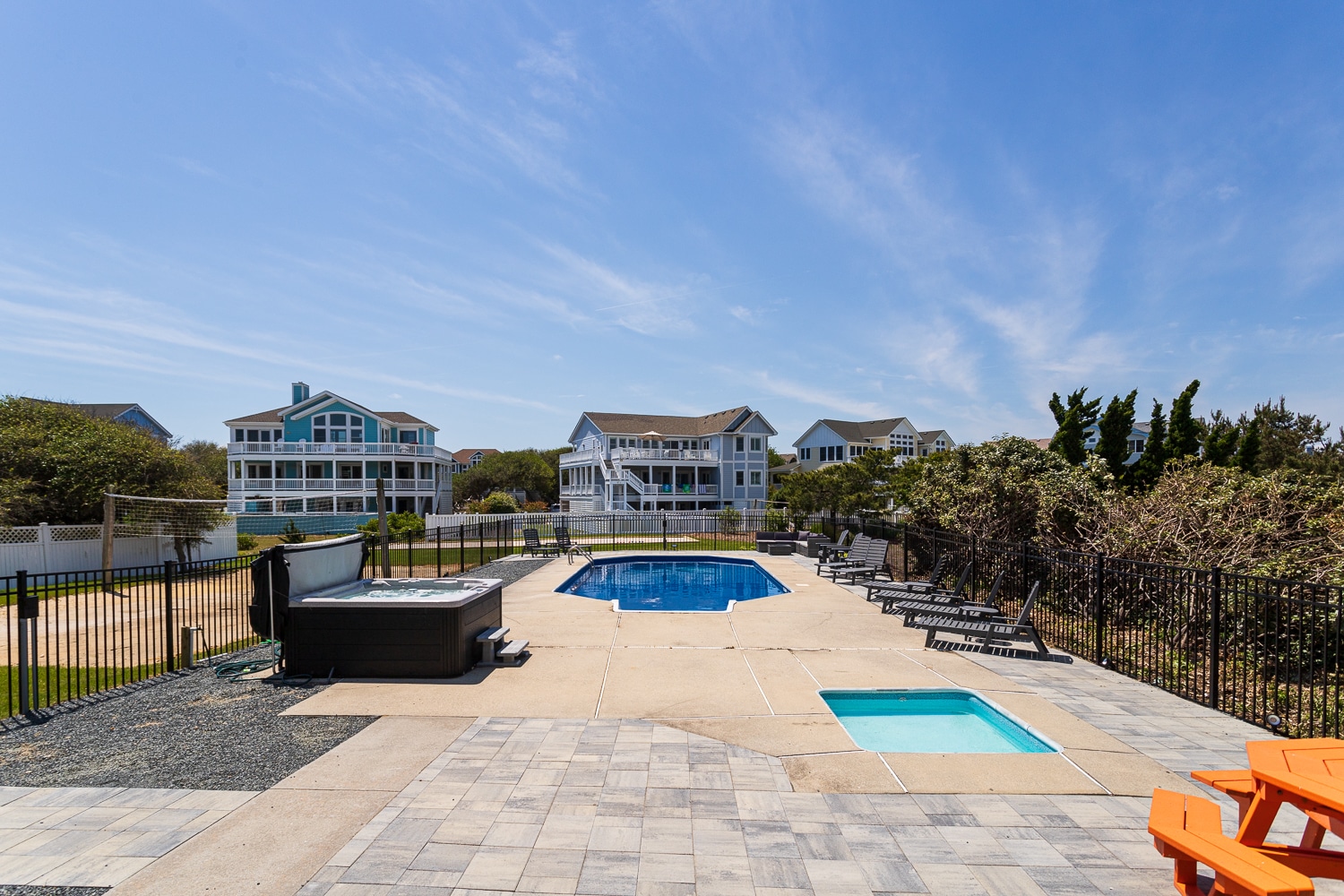 Kid Friendly Pools & Activities